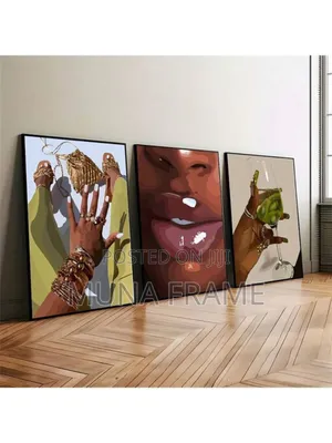 18/26 Sets of Trendy Wall Acrylic Glass Artwork