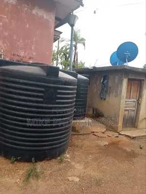 4bdrm Block of Flats in Federal Housing for sale
