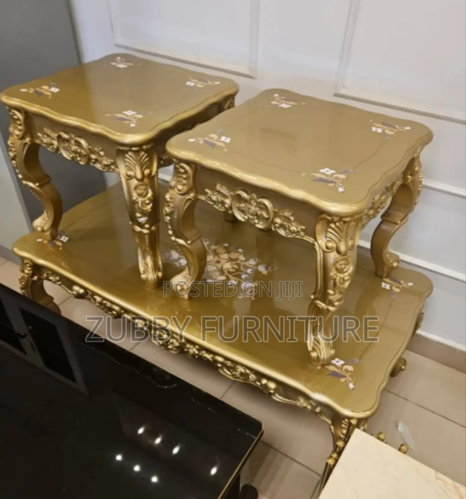 Quality and Imported Royal Center Table With 2 Side Stools