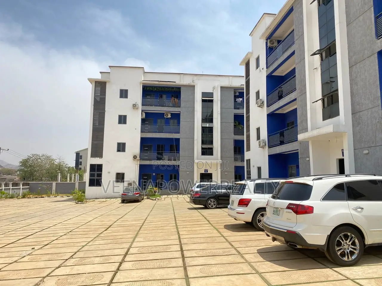 Furnished 3bdrm Apartment in Mabushi for sale
