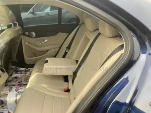 Mercedes-Benz C300 2016 Blue