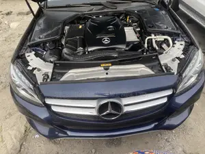 Mercedes-Benz C300 Base Sedan RWD (2.0L 4cyl 7A) 2016 Blue