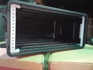 6u Amp Flight Casing