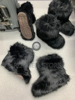 Faux Fur Boots for Women Warm Fuzzy Fluffy Winter Fury Snow
