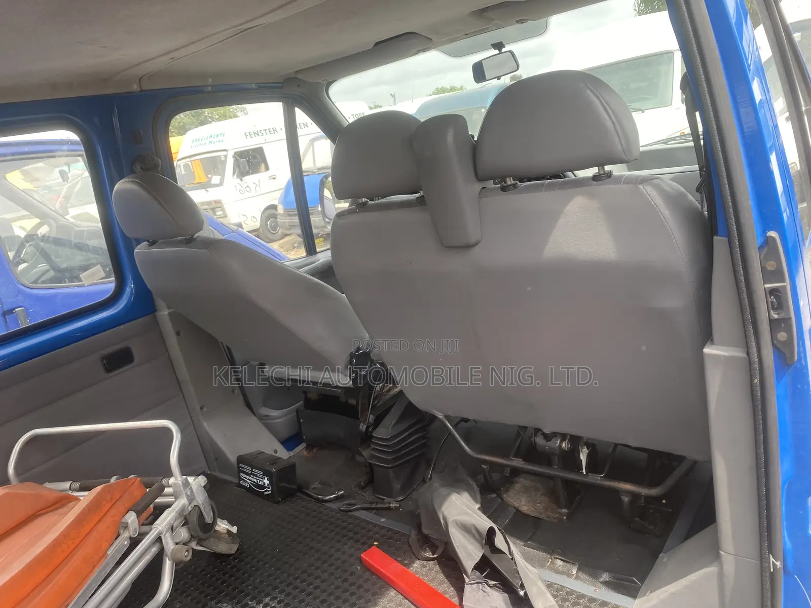 Ford Transit 2002 Blue