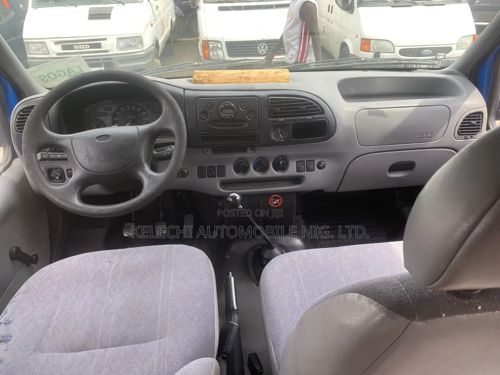 Ford Transit 2002 Blue