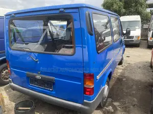 Ford Transit 2002 Blue