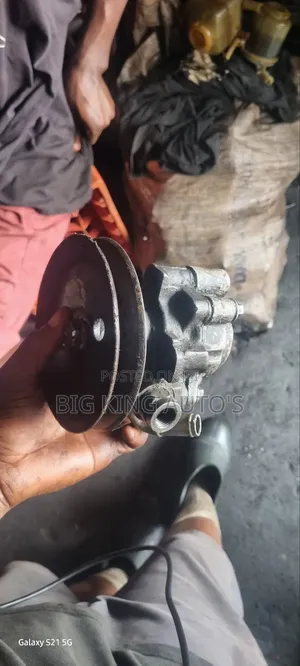 Power Steering Pump for Toyota Hiace