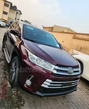 Toyota Highlander 2018 Brown