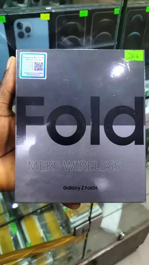 New Samsung Galaxy Z Fold4 256 GB Black