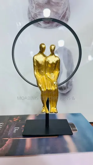 Center Piece Figurine Decor