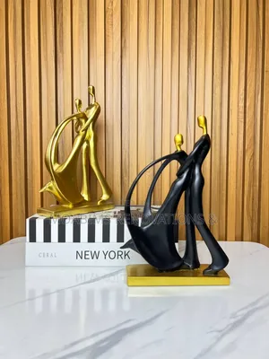 Couple Resin Figures Decor. Black Gold