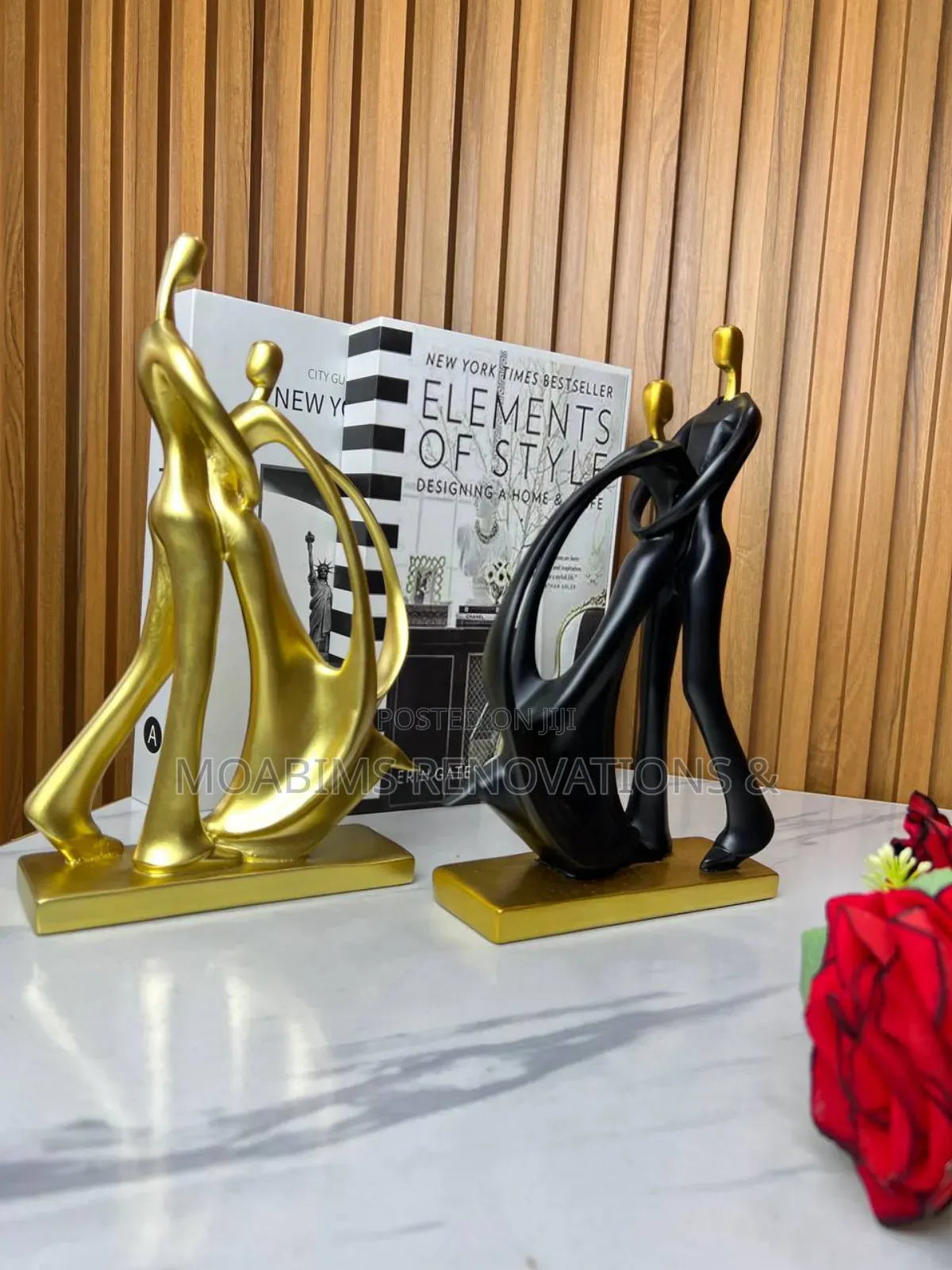 Couple Resin Figures Decor. Black Gold
