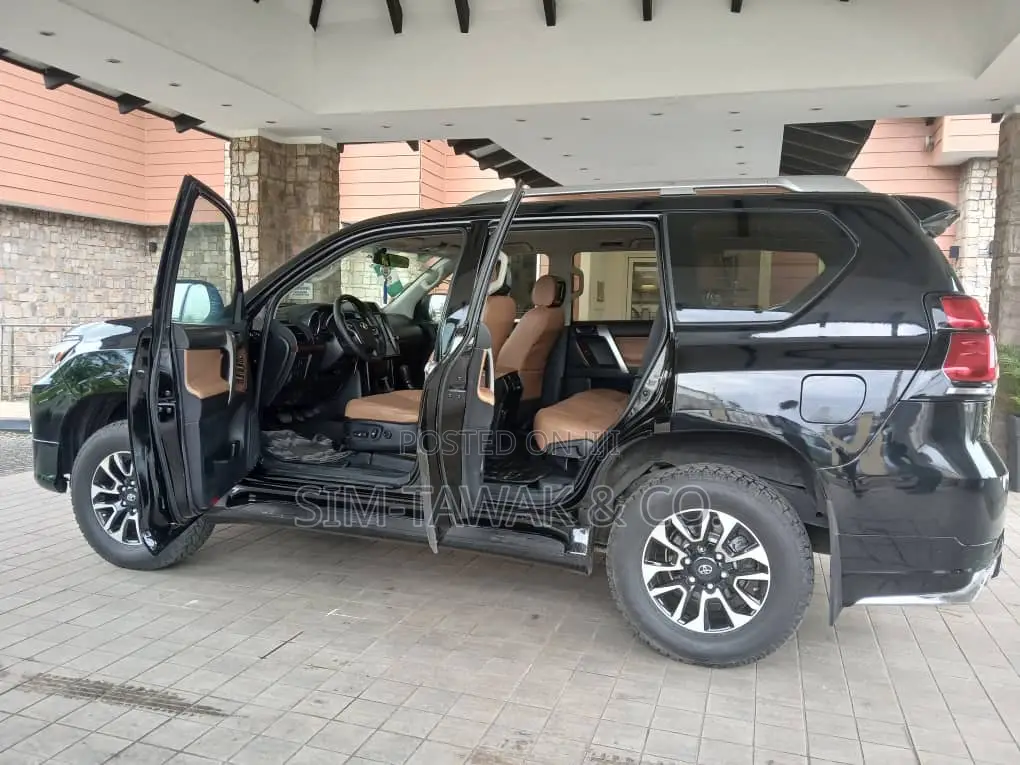 Suvs, Full Sides Suvs, Luxury Cars.