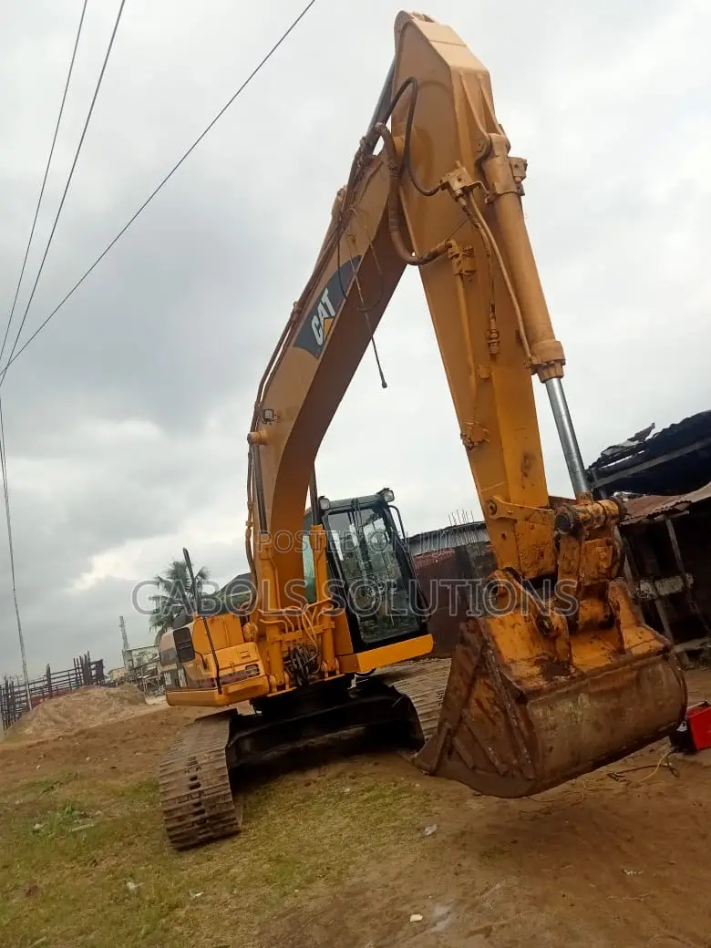 Caterpillar Excavator 320bl