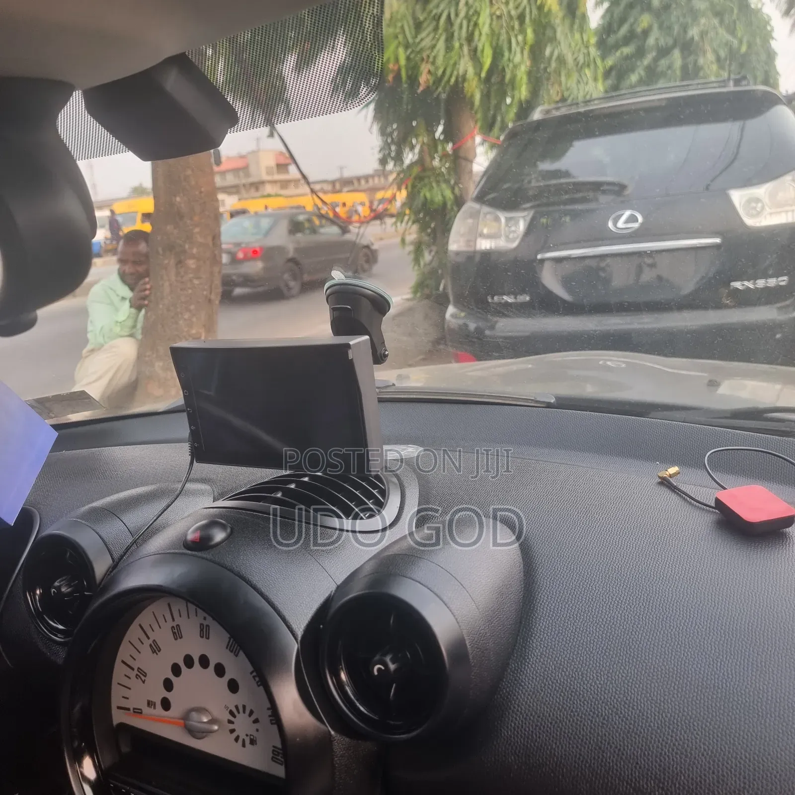 Dashboard Android Screen With Apple Car Play