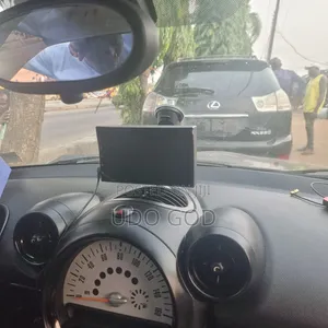 Dashboard Android Screen With Apple Car Play