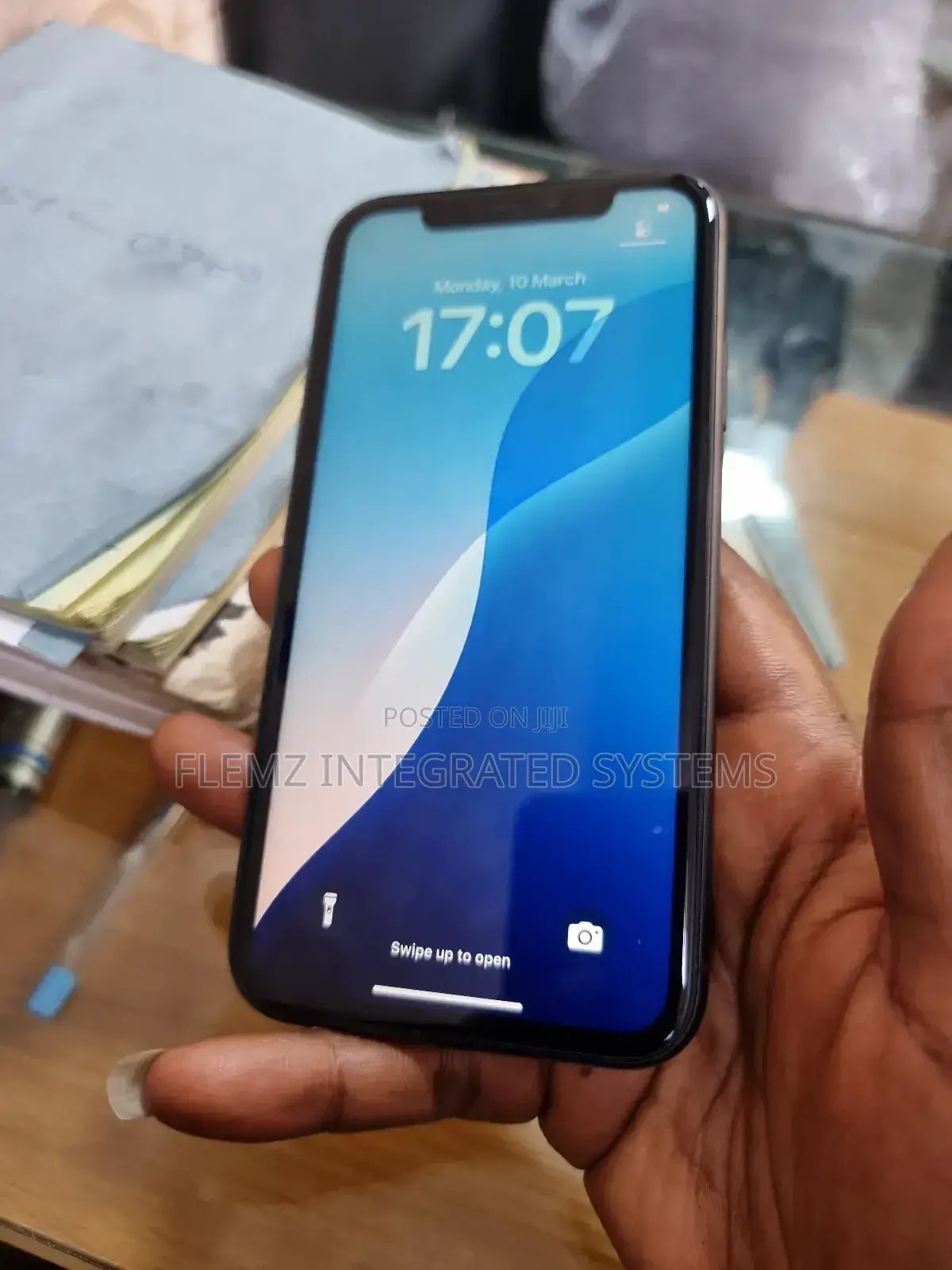 Apple iPhone 11 64 GB Black