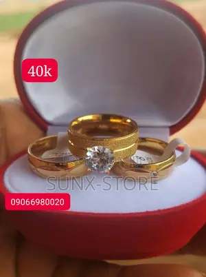 Gold Wedding Ring Set