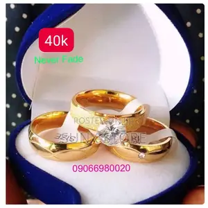 Gold Wedding Ring Set