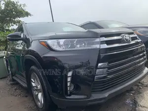 Toyota Highlander Limited V6 4x4 (3.5L 6cyl 6A) 2016 Black