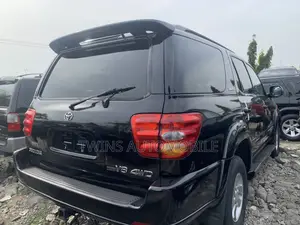Toyota Sequoia 2004 Black