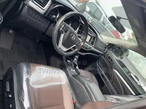 Toyota Highlander LE V6 4x4 (3.5L 6cyl 6A) 2016 Burgundy