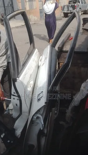 Toyota Venza 2014 Model Front and Back Doors Right Sides