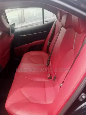 New Toyota Camry XLE V6 Auto 2024 Black