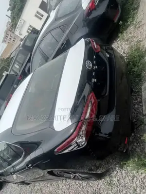 New Toyota Camry XLE V6 Auto 2024 Black