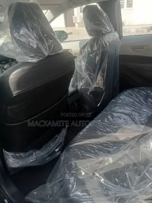 New Toyota Corolla LE 2024 Black