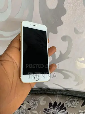 Photo - Apple iPhone 6 64 GB Gold
