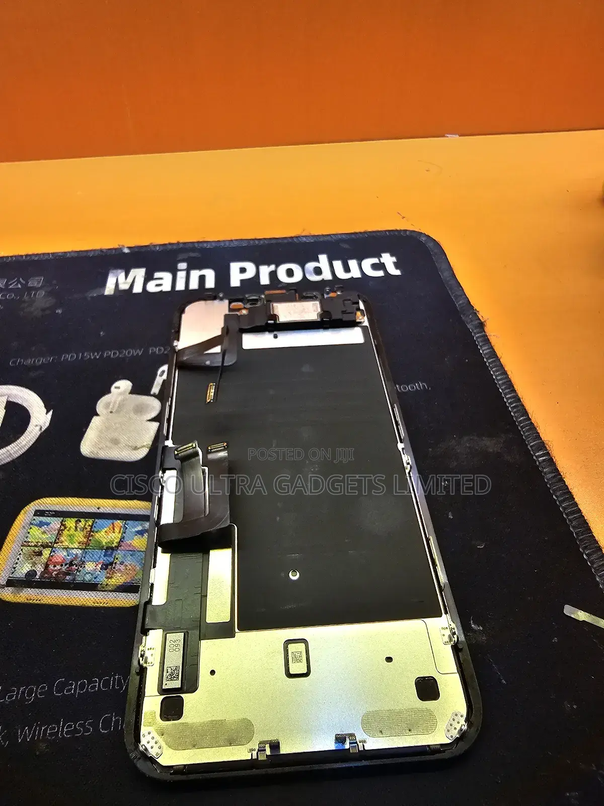 iPhone 11 Follow Come Screen