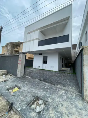 5bdrm Duplex in Ologolo for sale