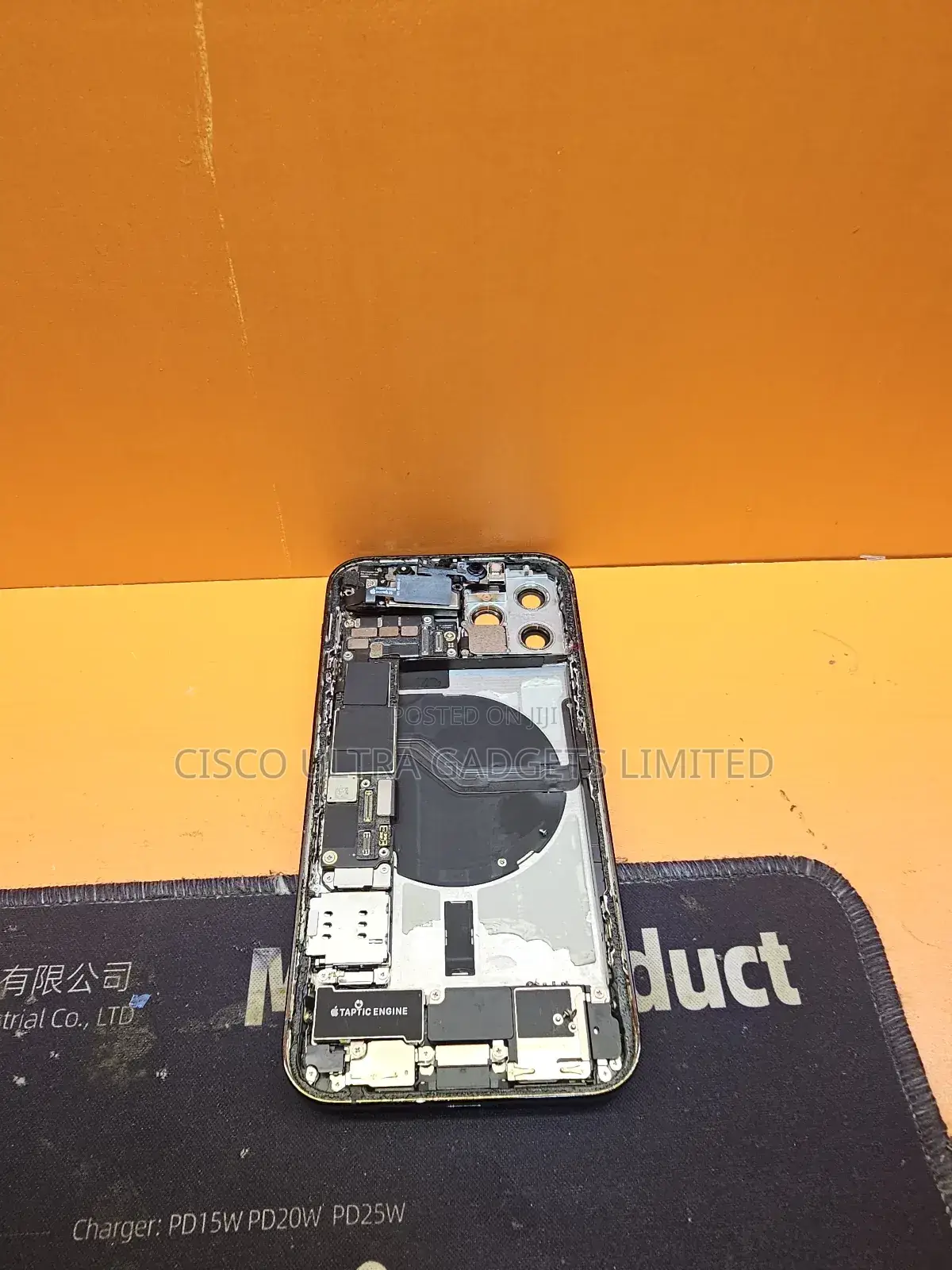 iPhone 12pro Follow Come Casing