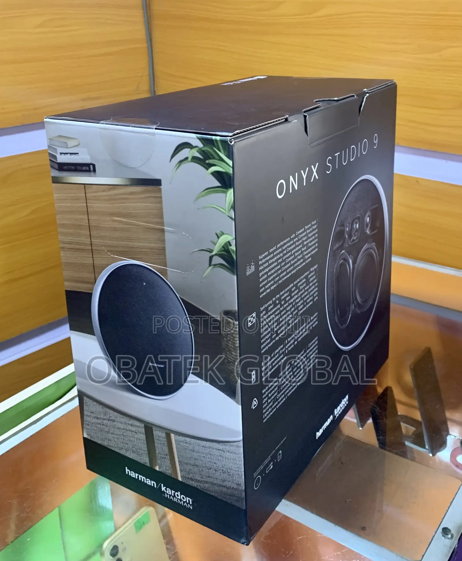 Onyx Studio 9