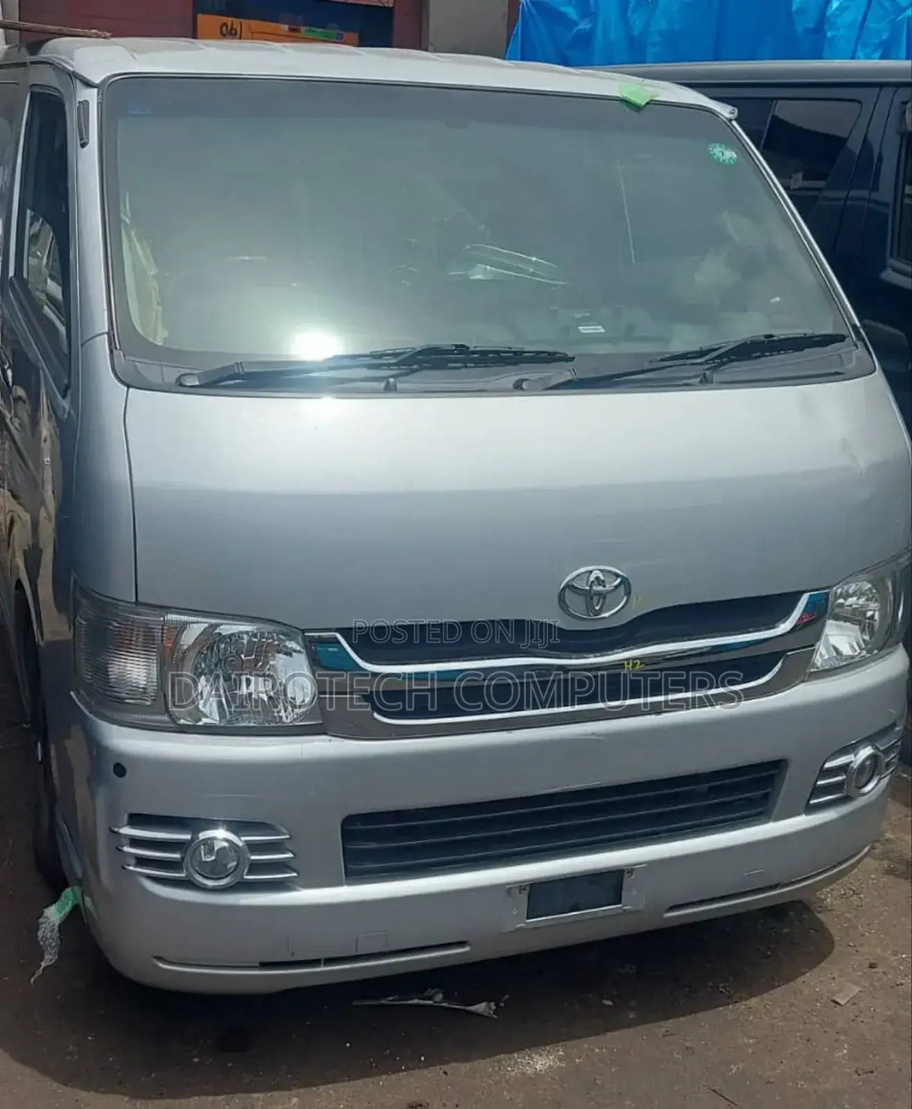Toyota HiAce 2004 Silver