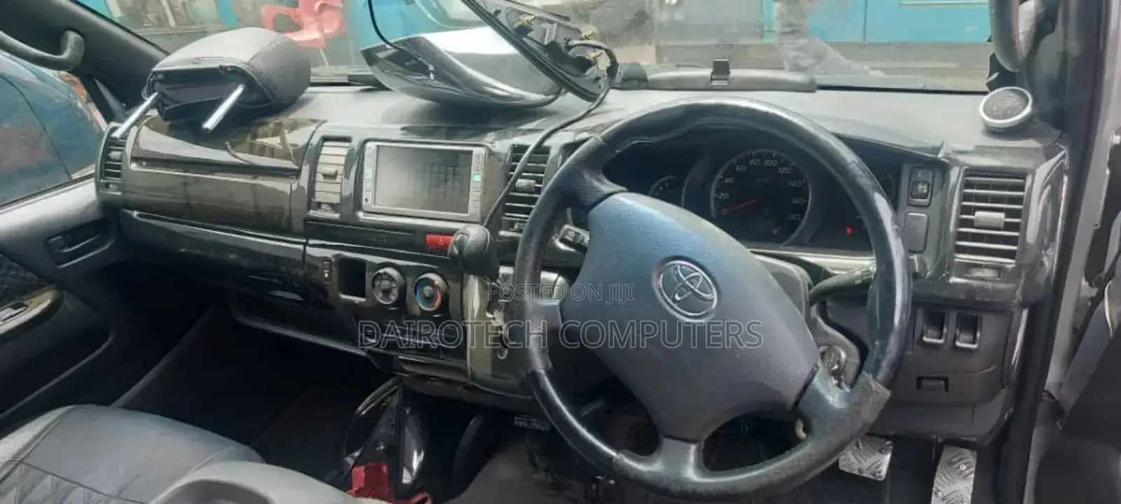 Toyota HiAce 2004 Silver