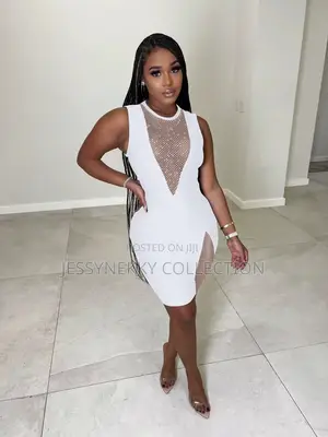 New Female Luxurious Gown With Net Opening