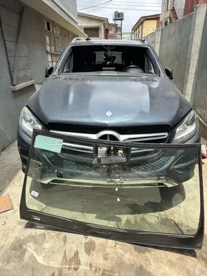 Gle350 2016 Windscreen Installation, We Deliver and Install