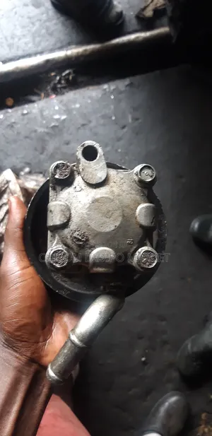 Power Steering Pump for Infiniti G35