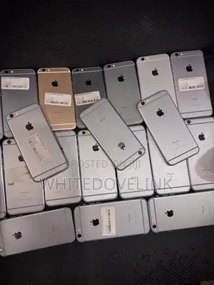 Photo - Apple iPhone 6s 32 GB Silver