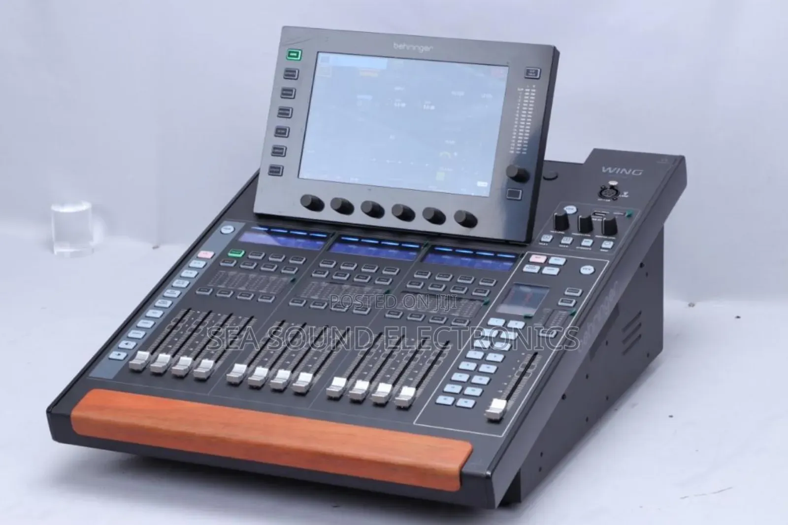 Behringer Wing Compact Digital Mixer