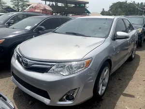 Toyota Camry 2012 Silver