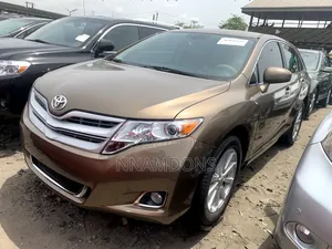 Toyota Venza V6 AWD 2011 Brown