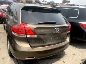 Toyota Venza V6 AWD 2011 Brown