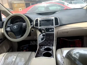 Toyota Venza V6 AWD 2011 Brown