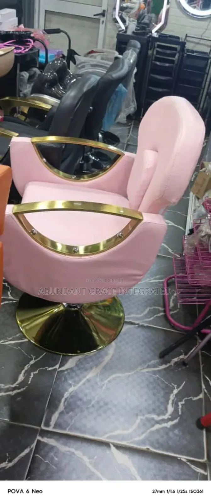 Saloon Chair Pink