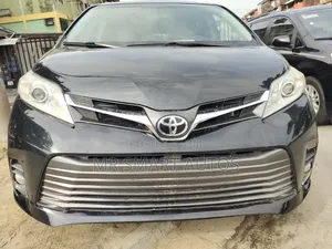 Toyota Sienna 2017 Black