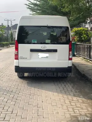 Toyota Hiace Bus 2020 Available for Rent